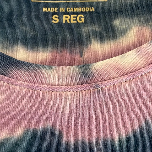 Tye dye t-shirt - Picture 9 of 9